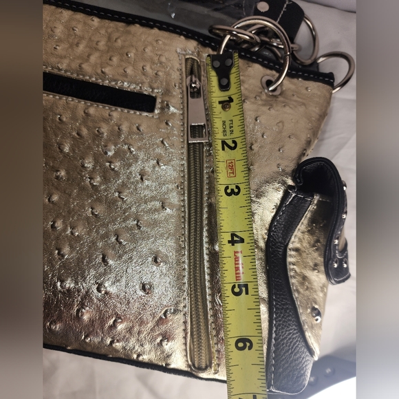 💖💖 BHW Ostrich embedded metallic shoulder bag - Picture 15 of 17